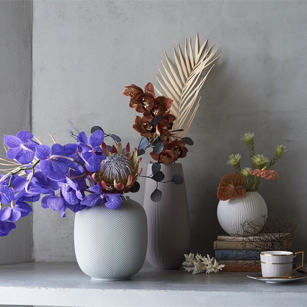 Choosing the Right Type of Vase Shape & Style