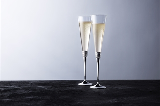 Champagne_flutes Champagne_flutes