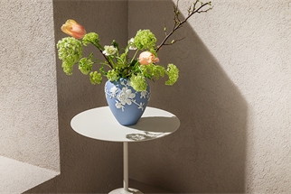 Wedgwood_vase_collection Wedgwood_vase_collection