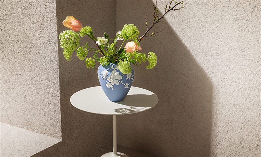 Wedgwood_vase_collection