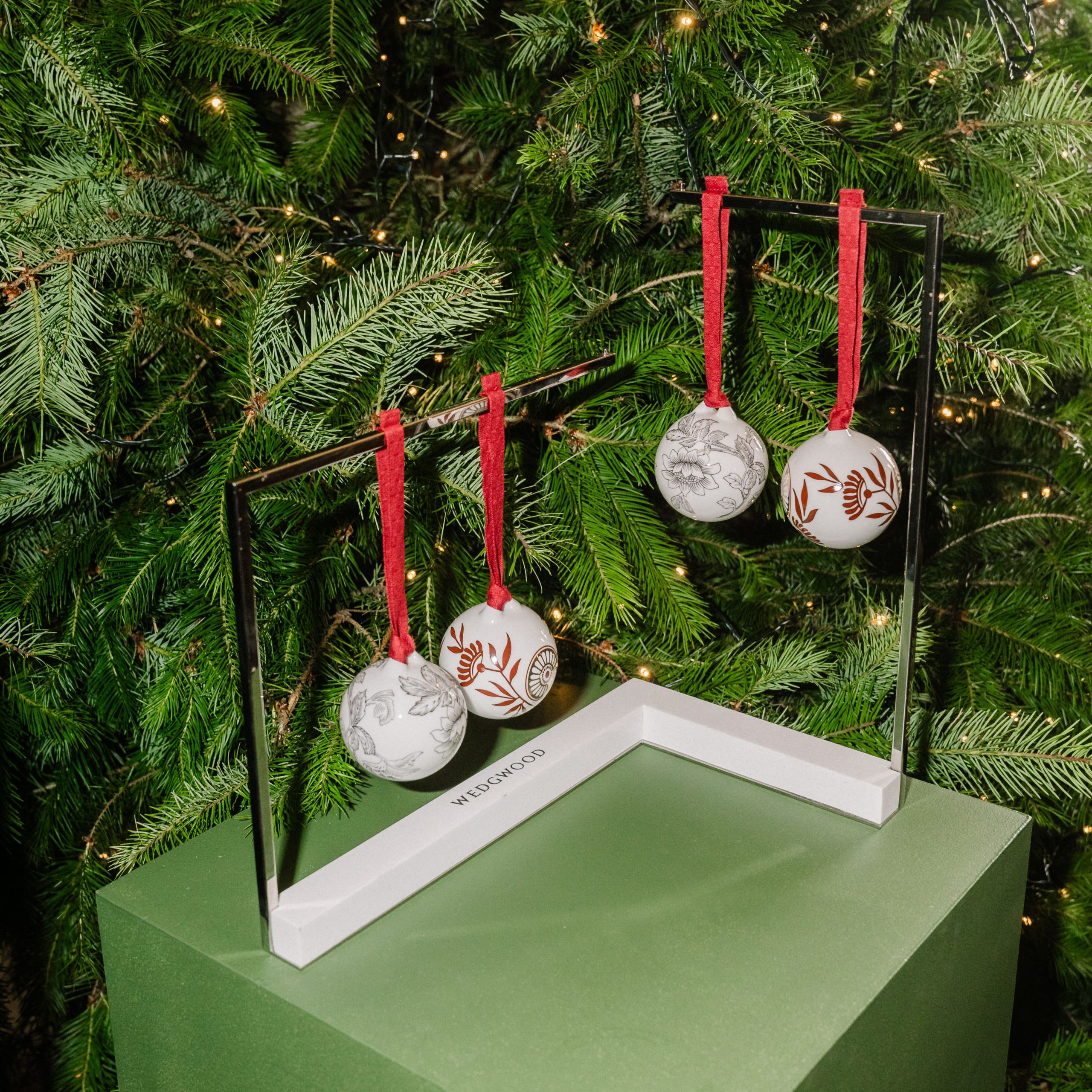 SC_MC_S1_00172 Wedgwood Christmas Ornaments 2025