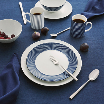 GIO Plate 23cm Blue Line lifestyle 5