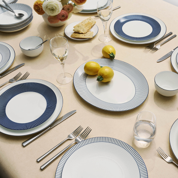 GIO Plate 23cm Pinstripe Blue lifestyle 4