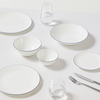 GIO Plate 28cm Blue Line lifestyle 2