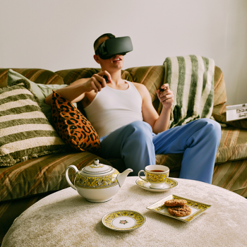 Florentine Citron Square Tray lifestyle 2