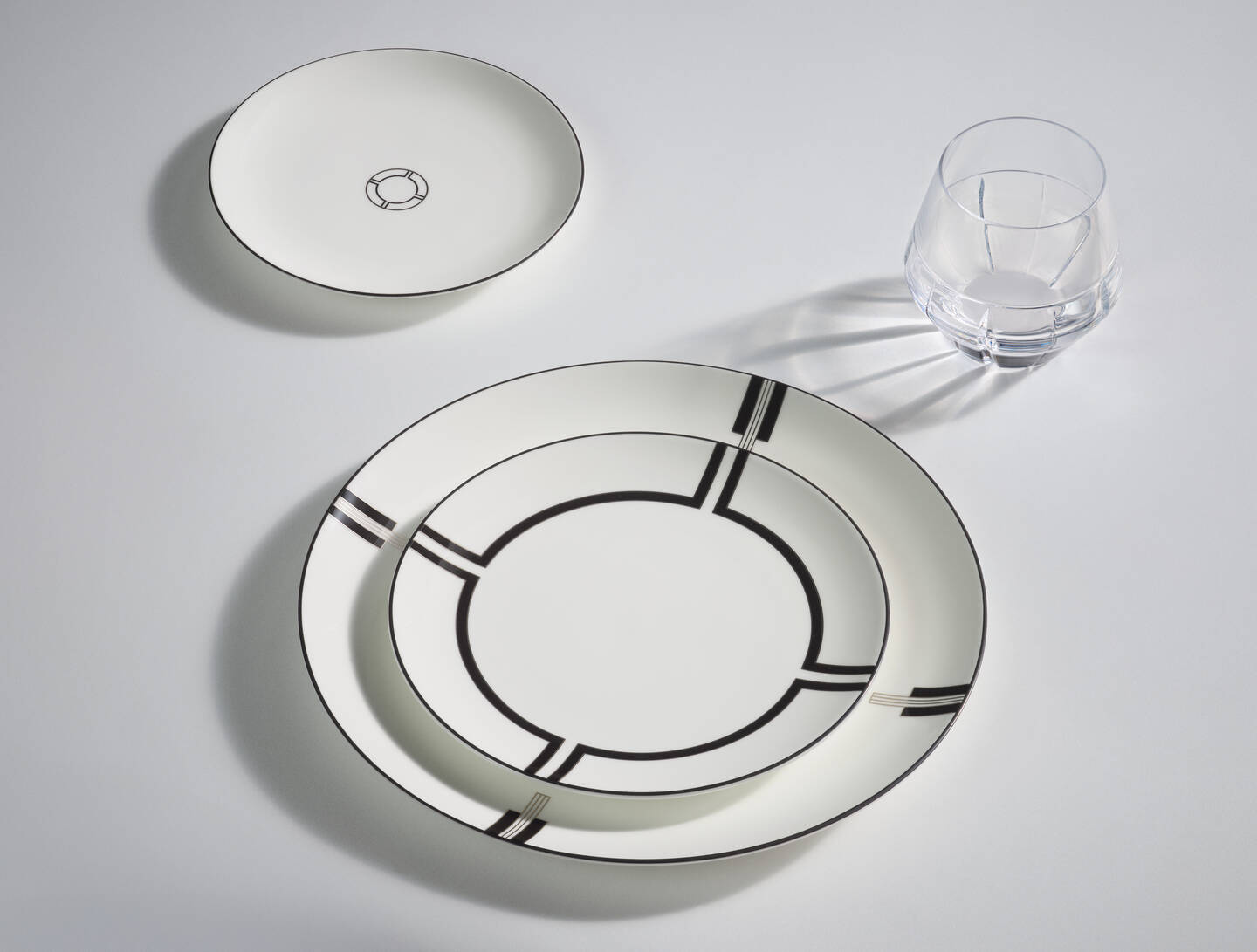 Vera Wang Luxe Graphite