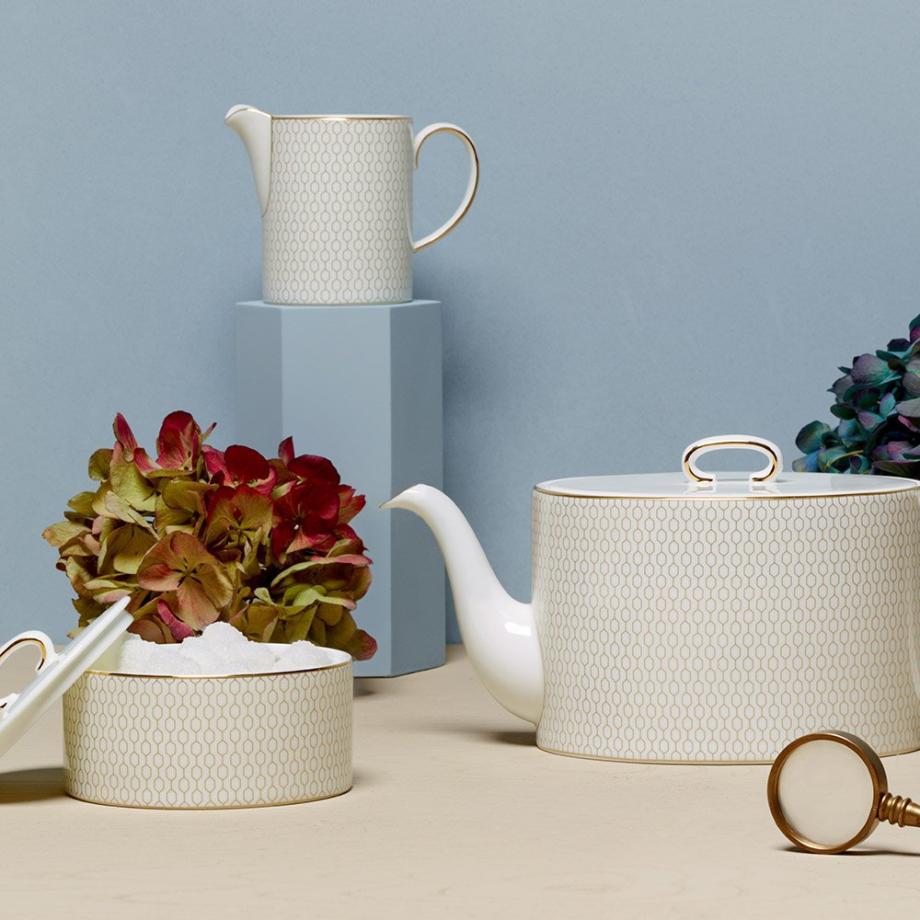 Gio Gold White Teapot 1ltr
