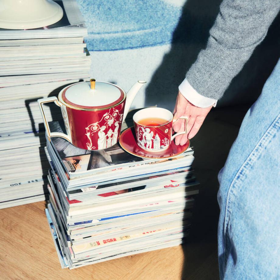 Renaissance Red Tea Set for Two lifestyle 1