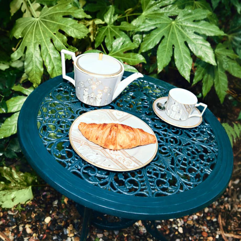 Renaissance Grey Tea for Two lifestyle 1