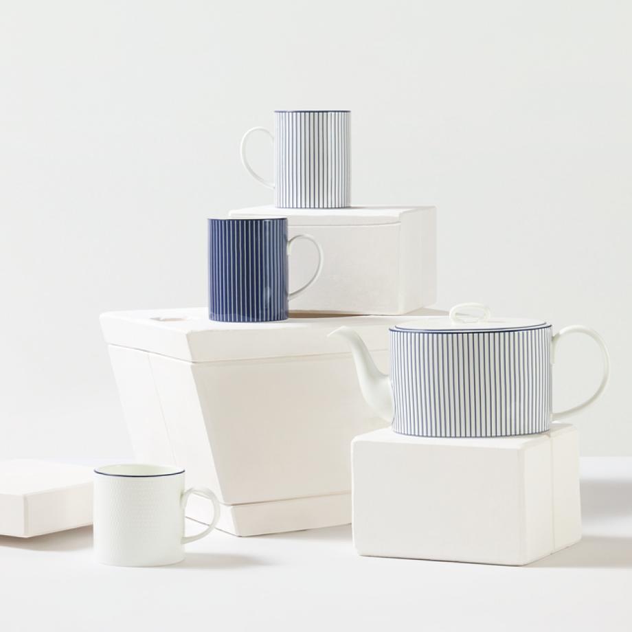 GIO Mugs Pinstripe White & Blue, Set of 2 lifestyle