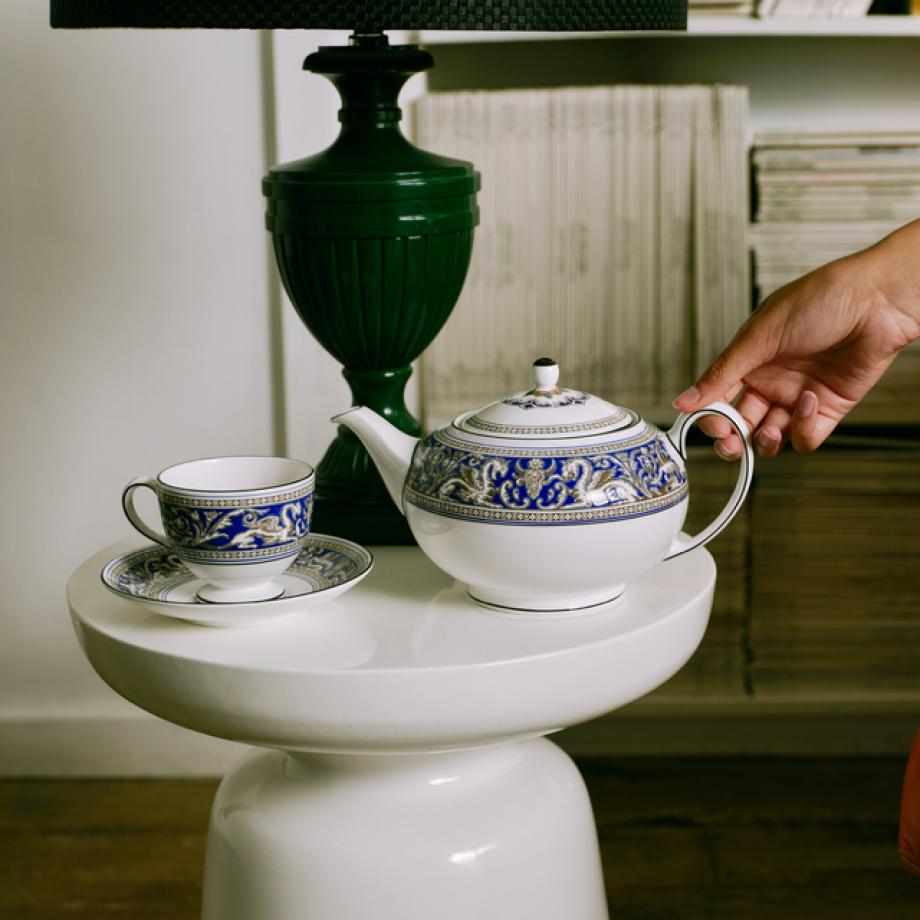 Florentine Marine Teapot lifestyle 2