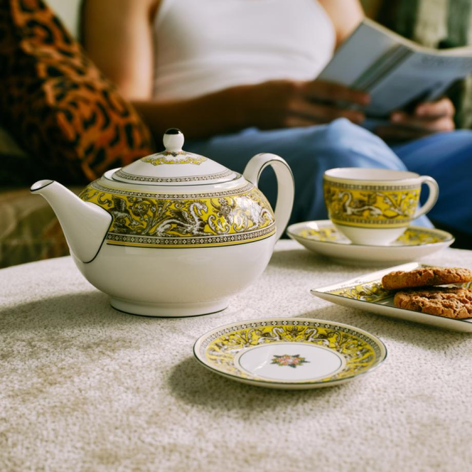 Florentine Citron Petit Tray lifestyle 2