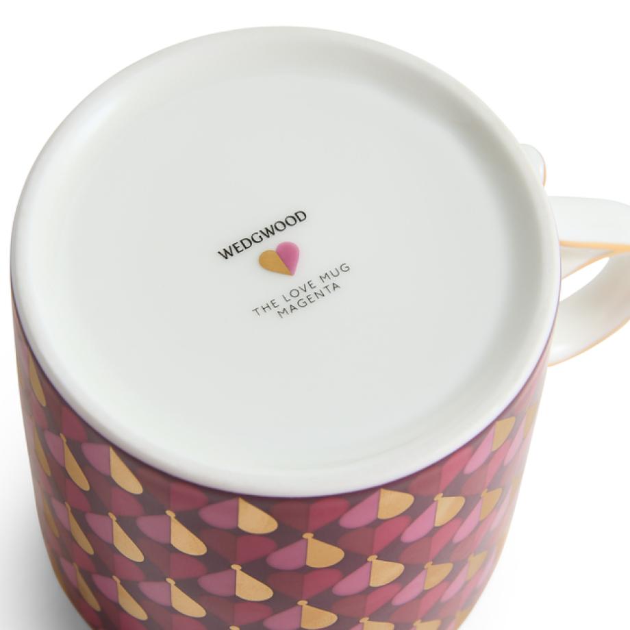 LOVE Mug 330ml Magenta