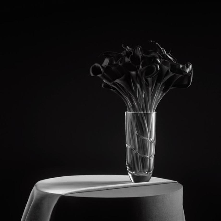 Vera Wang Luxe Graphite Vase
